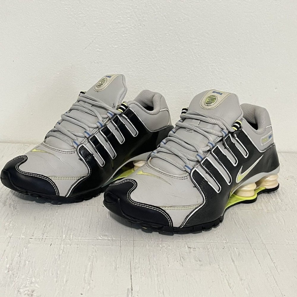 Nike Womens Shox NZ Sneakers Shoes Size 7 Dark Gray/ Lime Green 366571-071